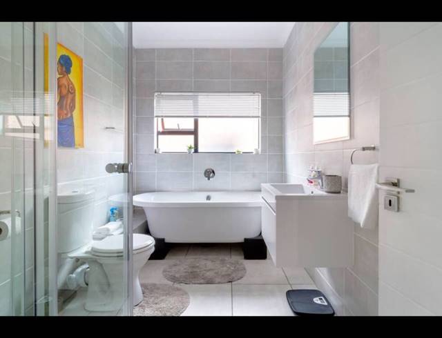 2 bed property to rent in SAVANNAH COUNTRY ESTATE